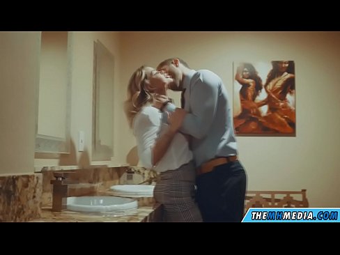 ❤️ Калі грудастая бландынка спакушае цябе ў грамадскім туалете ☑ Порна у нас be.loanworld.top ❤